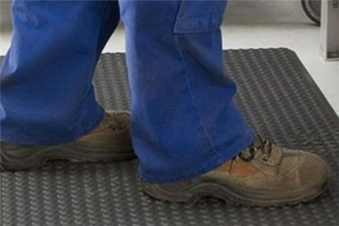 如何節(jié)省溫室內(nèi)的人力