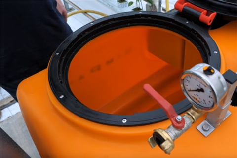 如何清潔噴灑推車？